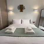Cityease - Luxurious Modern 2bdr Escape - Ippokrateio Chic Area - Kept Secret Apartman Szaloniki