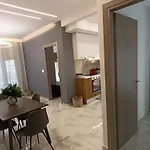 Cityease - Luxurious Modern 2bdr Escape - Ippokrateio Chic Area - Kept Secret